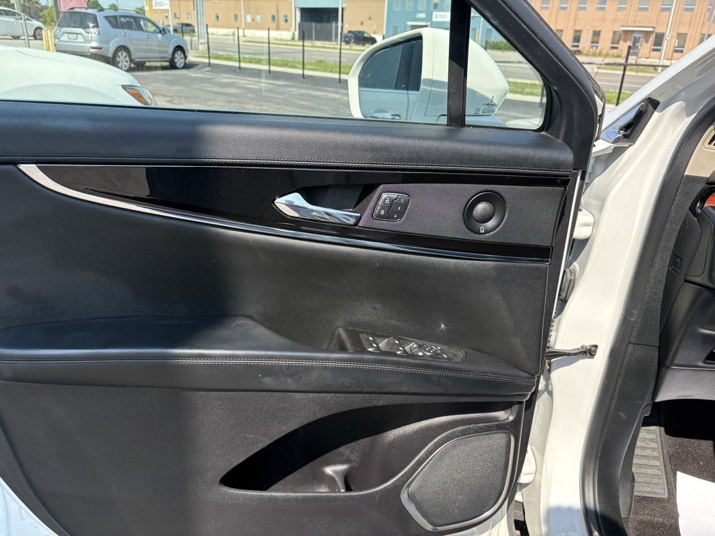 2021 Lincoln NAUTILUS RESERVE   AWD   HTD/VNT SEATS   PANO   CARPLAY in Oakville, Ontario - 10 - w1024h768px