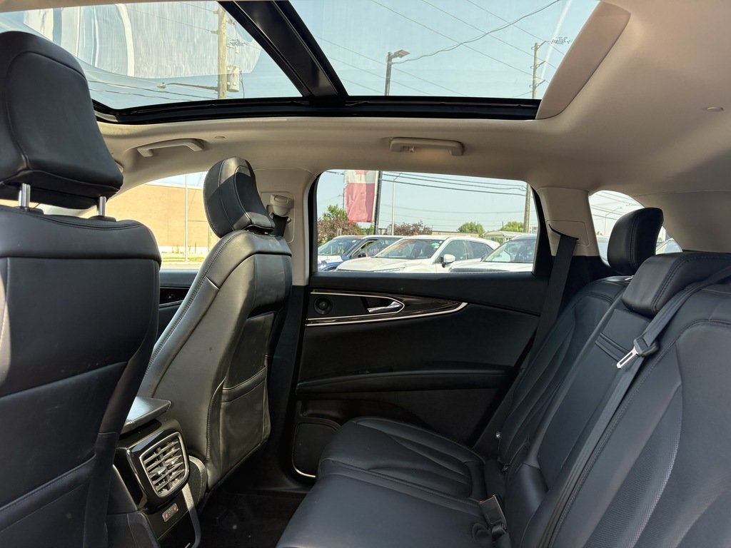 2021 Lincoln NAUTILUS RESERVE   AWD   HTD/VNT SEATS   PANO   CARPLAY in Oakville, Ontario - 23 - w1024h768px