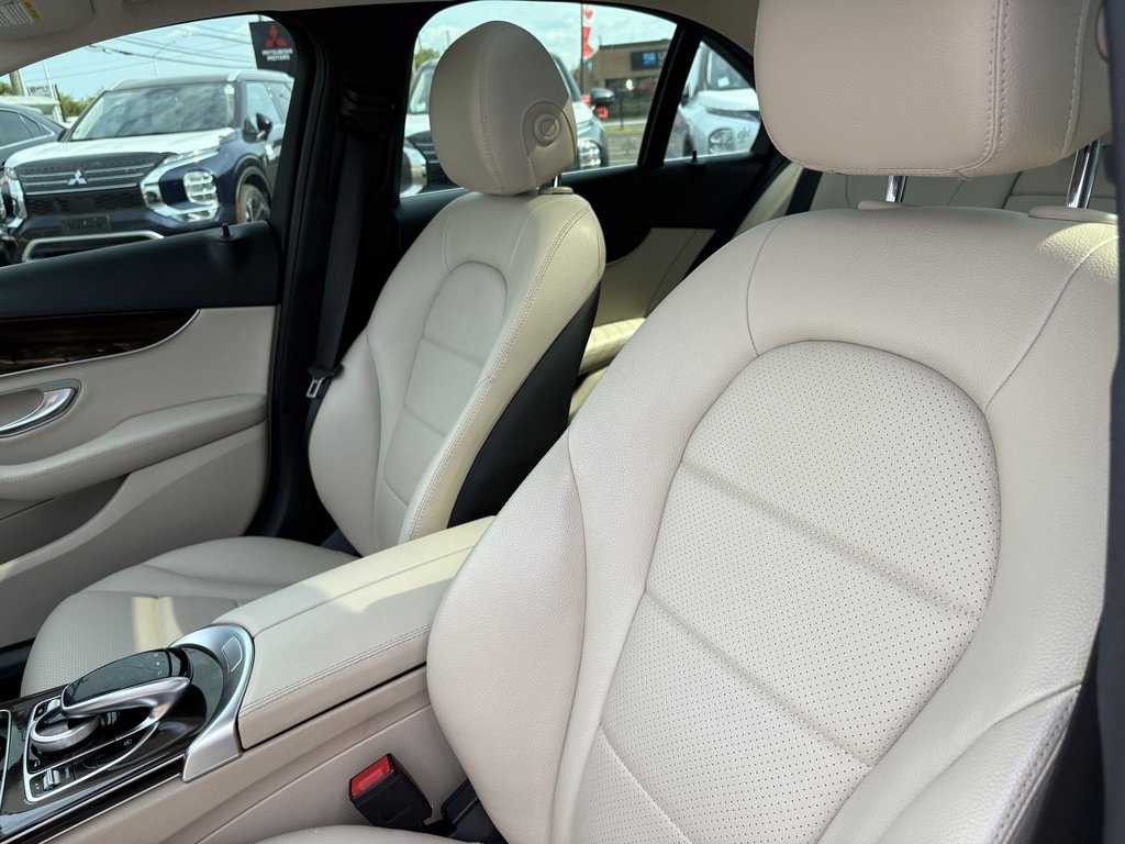 2020 Mercedes-Benz C300 4MATIC Sedan in Oakville, Ontario - 10 - w1024h768px