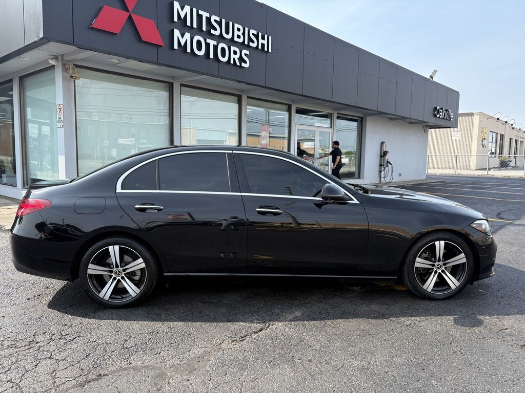2023 Mercedes-Benz C300 4MATIC Sedan in Oakville, Ontario - 9 - w1024h768px