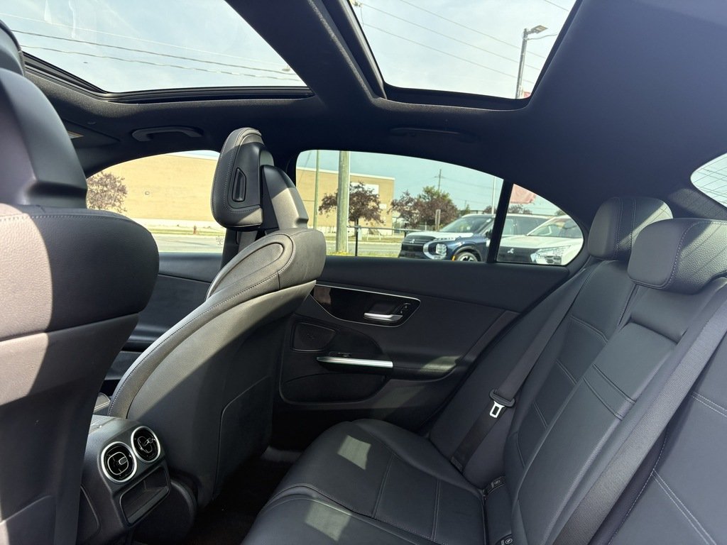 2023 Mercedes-Benz C300 4MATIC Sedan in Oakville, Ontario - 19 - w1024h768px