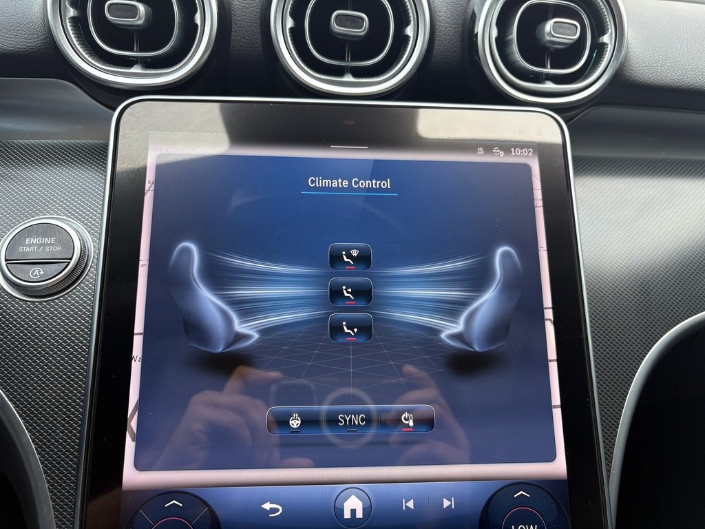 2023 Mercedes-Benz C300 4MATIC   APPLE CARPLAY   11.9 TOUCH DISPLAY in Oakville, Ontario - 17 - w1024h768px