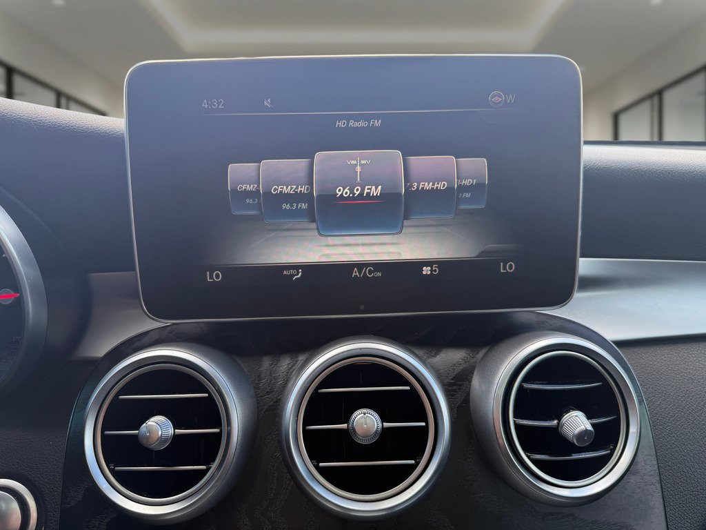 2018 Mercedes-Benz GLC 300   4MATIC   AMG   PANO   BU CAM in Oakville, Ontario - 16 - w1024h768px