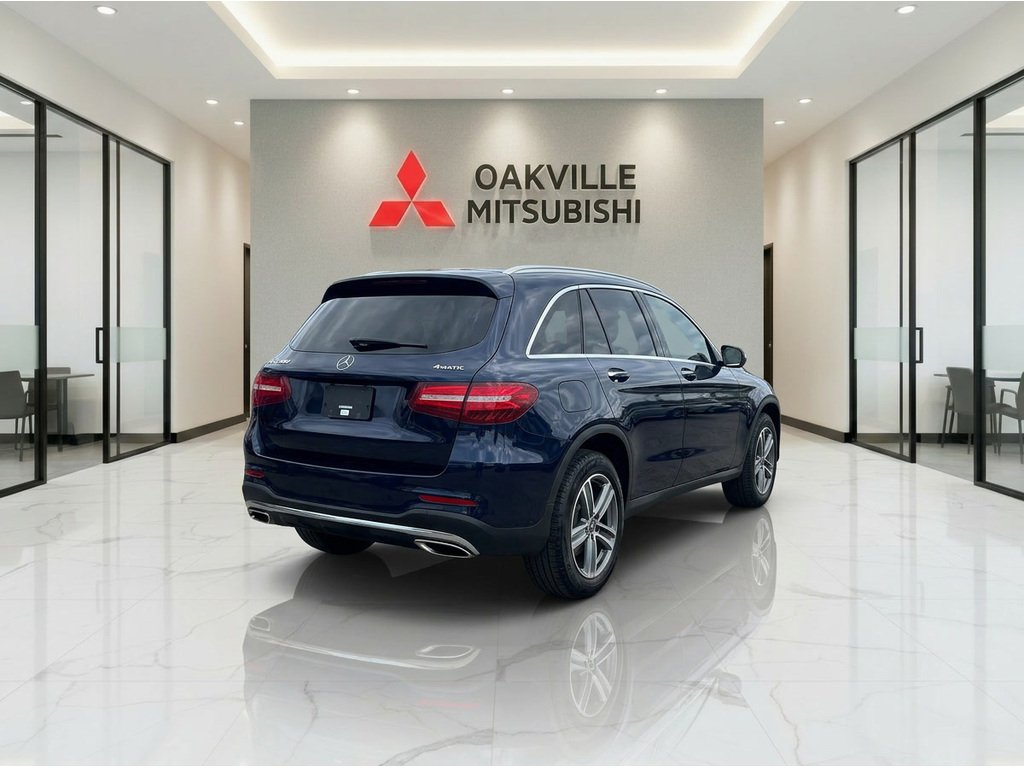 2018 Mercedes-Benz GLC 300   4MATIC   AMG   PANO   BU CAM in Oakville, Ontario - 8 - w1024h768px
