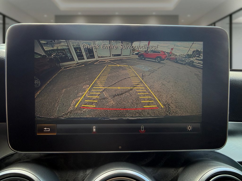 2018 Mercedes-Benz GLC 300   4MATIC   AMG   PANO   BU CAM in Oakville, Ontario - 17 - w1024h768px
