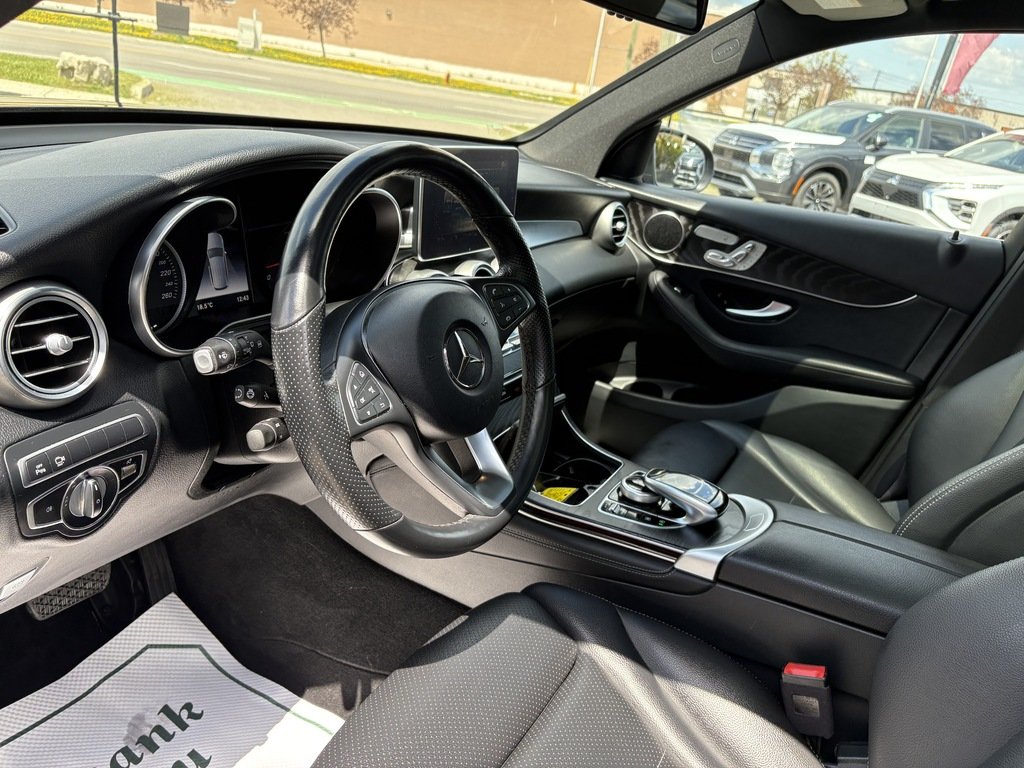 2019 Mercedes-Benz GLC 300   4MATIC   PANO   360 CAM   AMG   NAV in Oakville, Ontario - 12 - w1024h768px