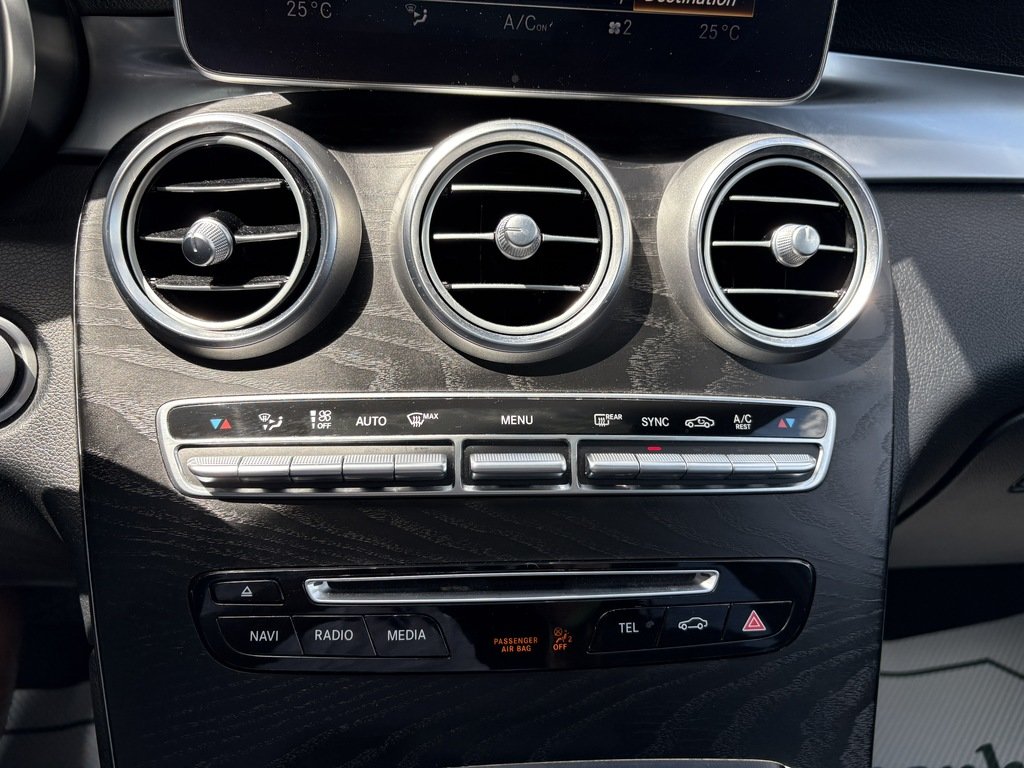 2019 Mercedes-Benz GLC 300   4MATIC   PANO   360 CAM   AMG   NAV in Oakville, Ontario - 18 - w1024h768px