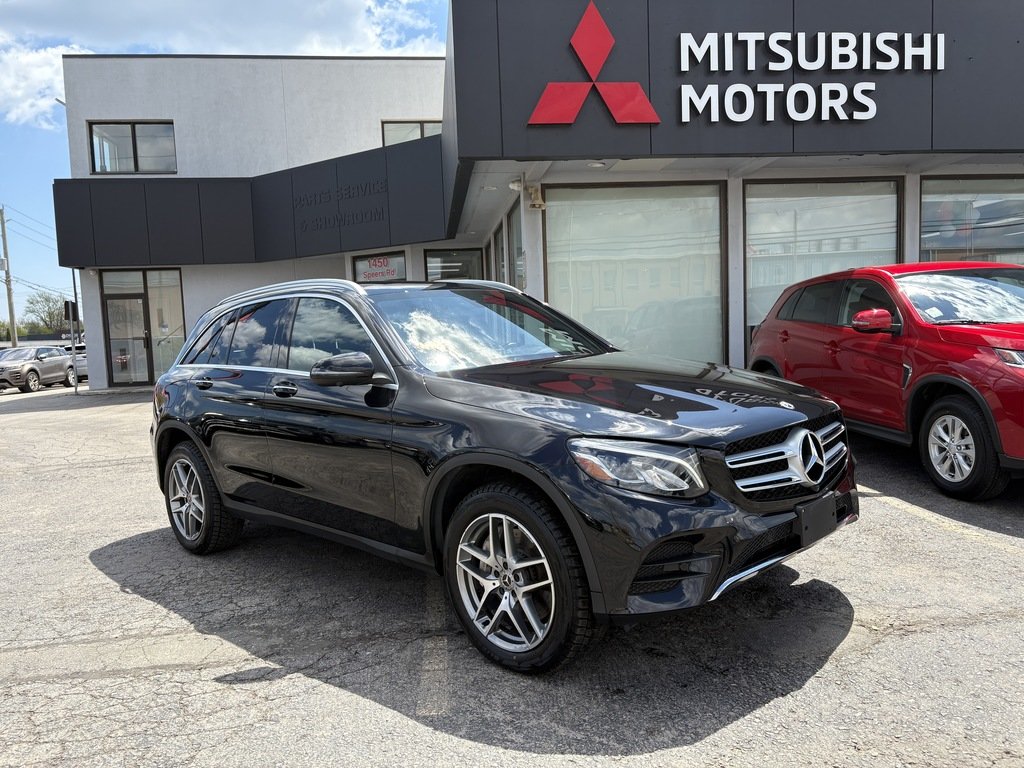 2019 Mercedes-Benz GLC 300   4MATIC   PANO   360 CAM   AMG   NAV in Oakville, Ontario - 2 - w1024h768px