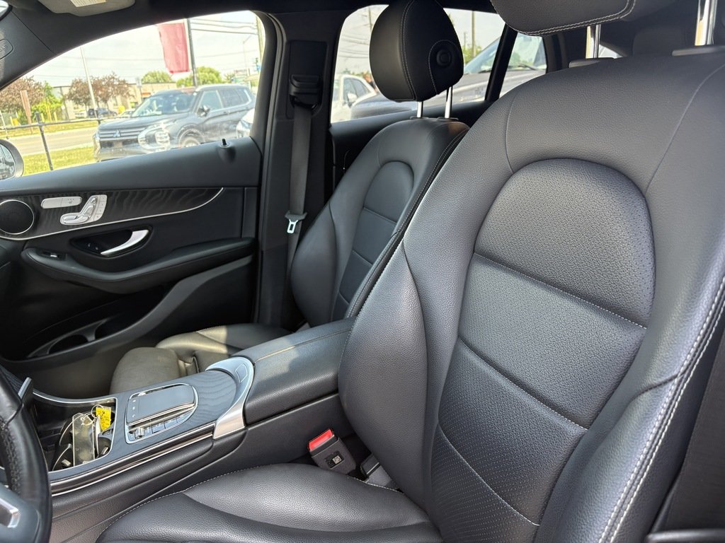 2023 Mercedes-Benz GLC 300   4MATIC   306 CAM   NAV   BLIND SPOT in Oakville, Ontario - 13 - w1024h768px