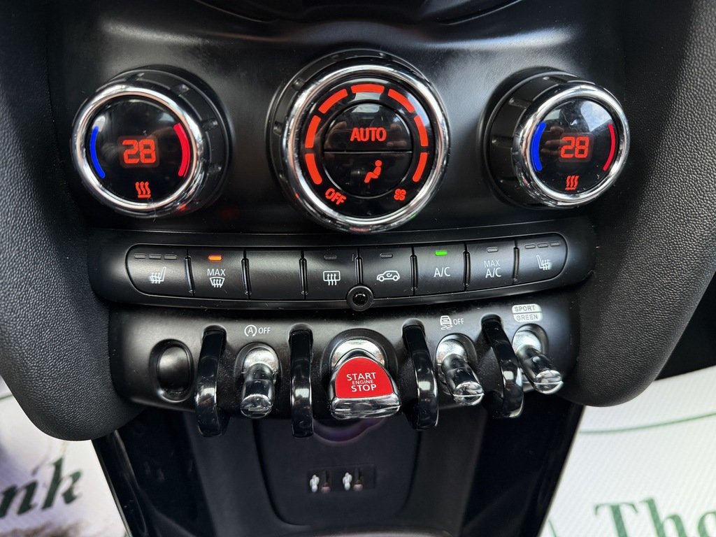 2019 MINI 3 Door COOPER   S   MANUAL   BU CAM   NAV   PANO in Oakville, Ontario - 14 - w1024h768px