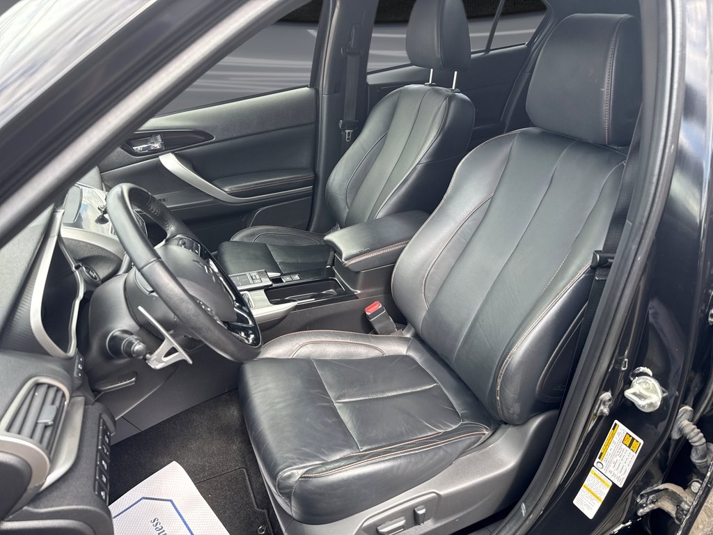 2020 Mitsubishi Eclipse Cross GT in Oakville, Ontario - 13 - w1024h768px