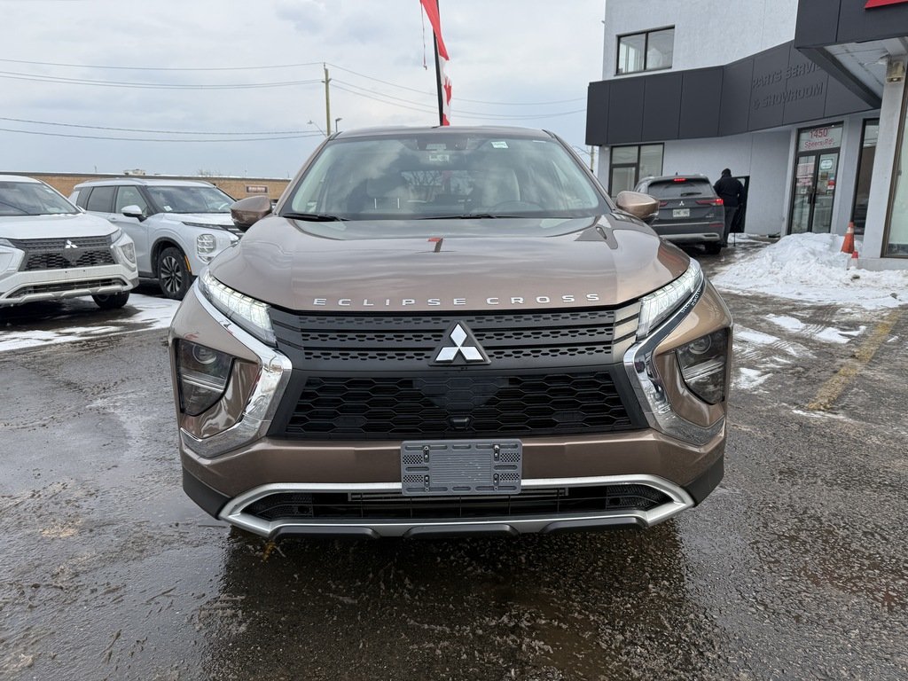 2022 Mitsubishi Eclipse Cross SE   S-AWC   CPO   RATES AS LOW AS 0.90% in Oakville, Ontario - 3 - w1024h768px