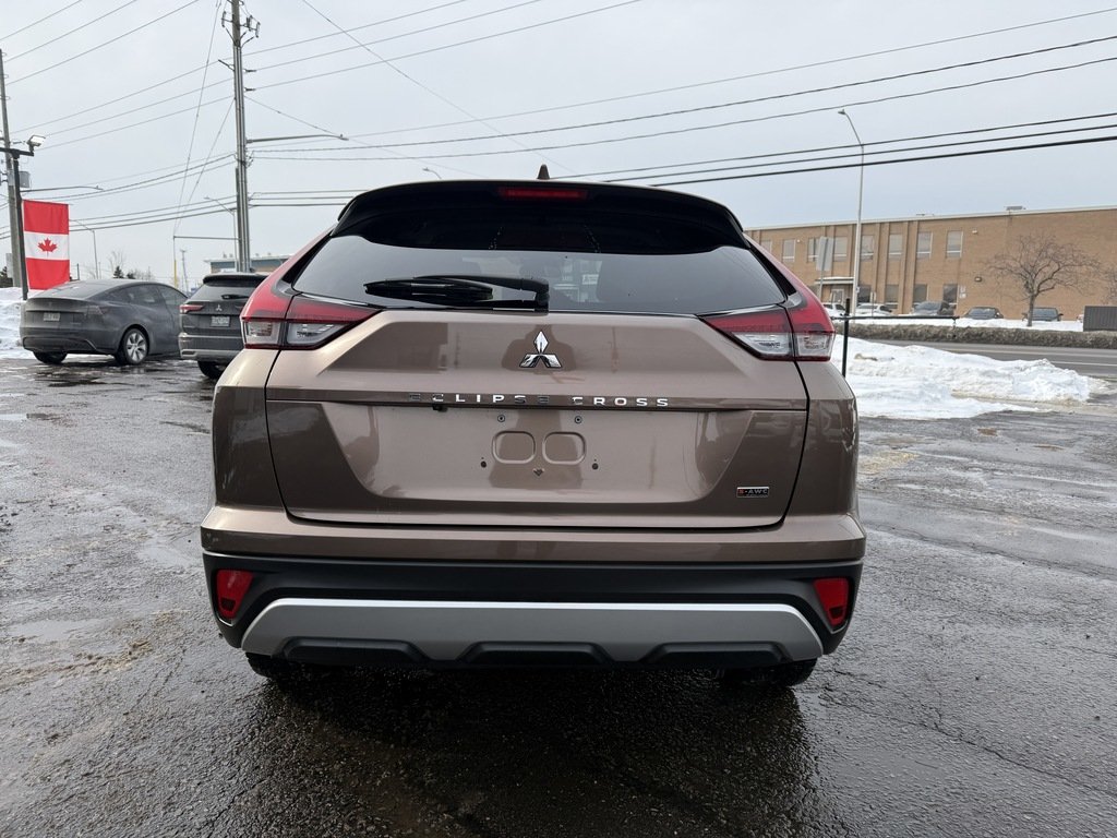 2022 Mitsubishi Eclipse Cross SE   S-AWC   CPO   RATES AS LOW AS 0.90% in Oakville, Ontario - 7 - w1024h768px