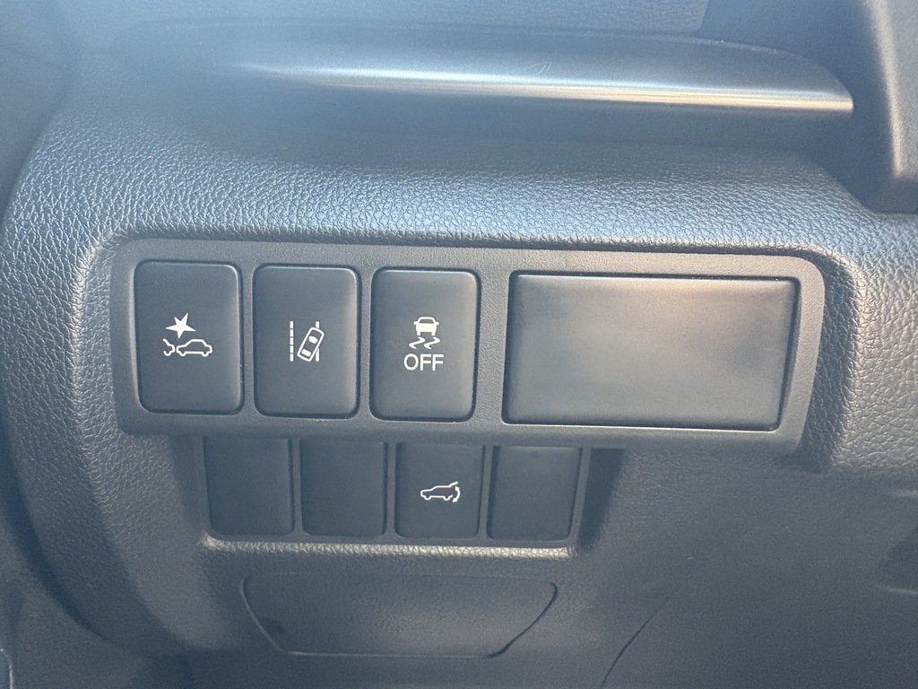 2024 Mitsubishi ECLIPSE CROSS NOIR   S-AWC   SUNROOF   360 CAM   CARPLAY in Oakville, Ontario - 11 - w1024h768px