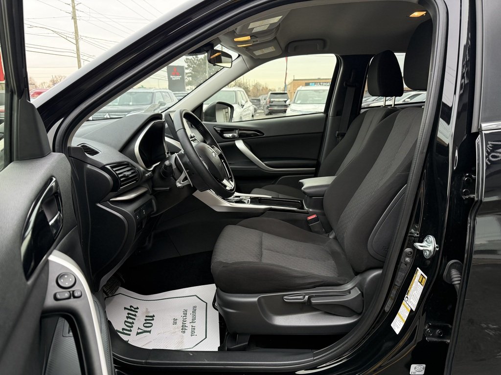 2024 Mitsubishi Eclipse Cross SE   S-AWC   CPO   RATES AS LOW AS 0.90% in Oakville, Ontario - 11 - w1024h768px