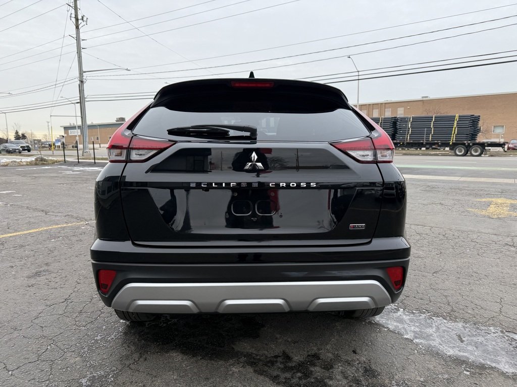 2024 Mitsubishi Eclipse Cross SE   S-AWC   CPO   RATES AS LOW AS 0.90% in Oakville, Ontario - 7 - w1024h768px