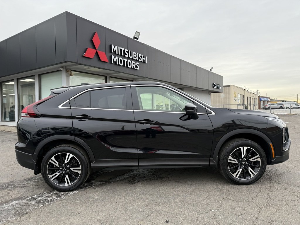 2024 Mitsubishi Eclipse Cross SE   S-AWC   CPO   RATES AS LOW AS 0.90% in Oakville, Ontario - 9 - w1024h768px