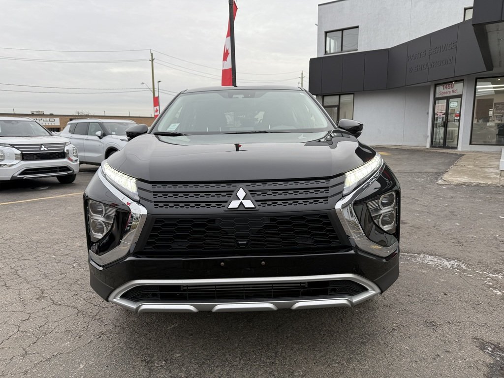 2024 Mitsubishi Eclipse Cross SE   S-AWC   CPO   RATES AS LOW AS 0.90% in Oakville, Ontario - 3 - w1024h768px