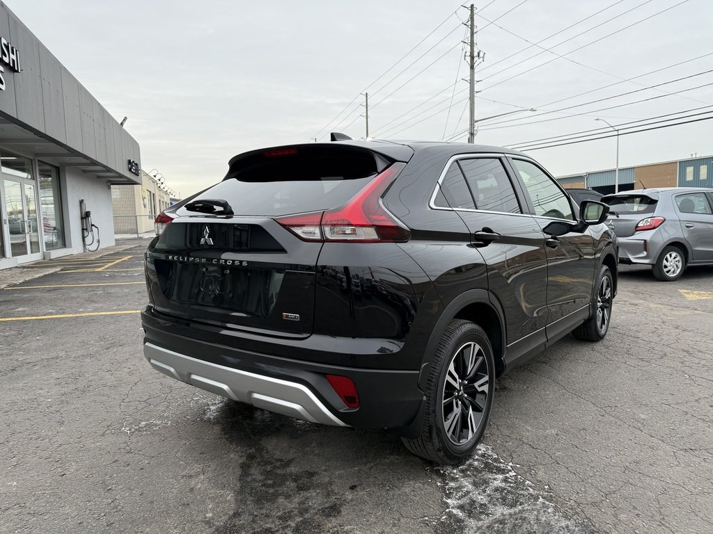 2024 Mitsubishi Eclipse Cross SE   S-AWC   CPO   RATES AS LOW AS 0.90% in Oakville, Ontario - 8 - w1024h768px