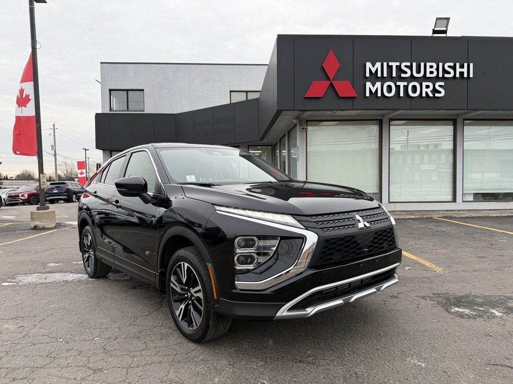 2024 Mitsubishi Eclipse Cross SE   S-AWC   CPO   RATES AS LOW AS 0.90% in Oakville, Ontario - 2 - w1024h768px