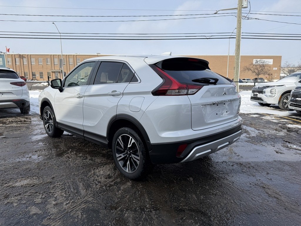 2024 Mitsubishi Eclipse Cross SE   S-AWC   CPO   RATES AS LOW AS 0.90% in Oakville, Ontario - 6 - w1024h768px