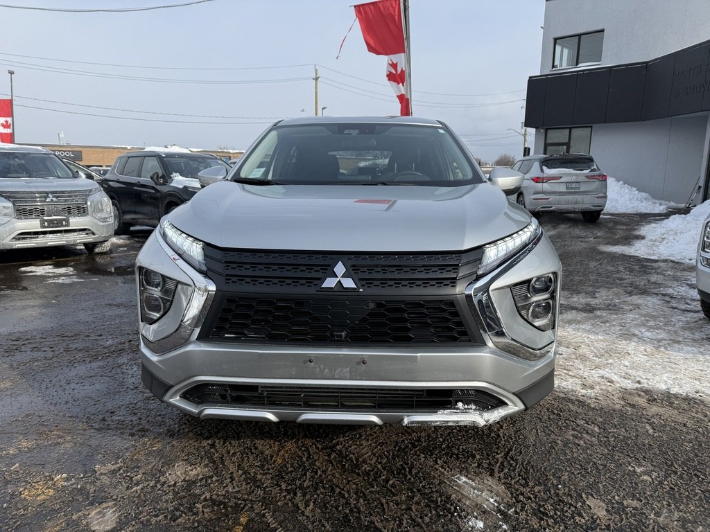2024 Mitsubishi Eclipse Cross SE   S-AWC   CPO   RATES AS LOW AS 0.90% in Oakville, Ontario - 3 - w1024h768px