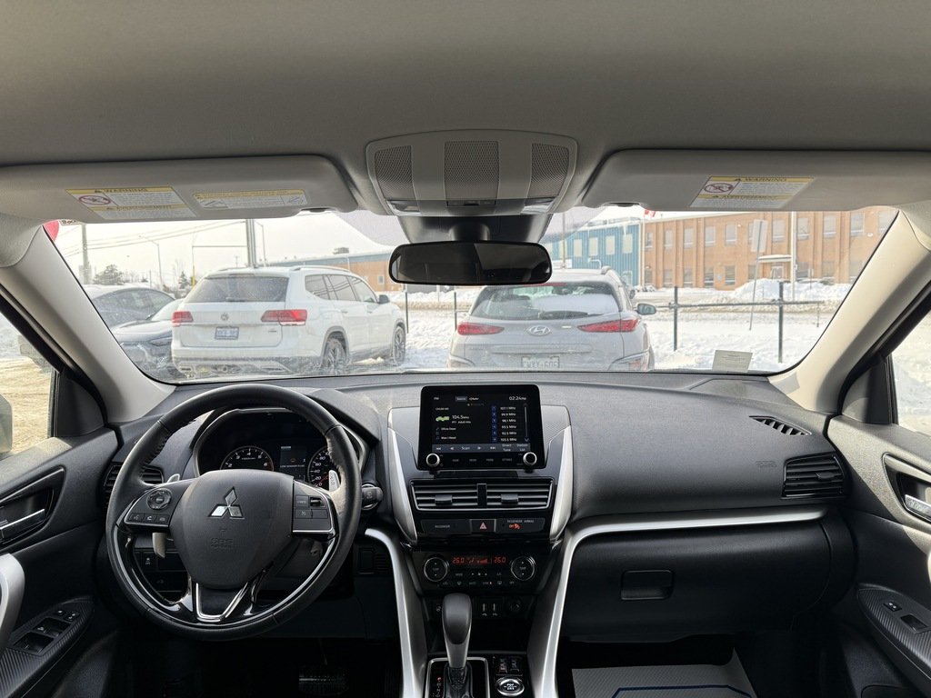 2024 Mitsubishi Eclipse Cross SE   S-AWC   CPO   RATES AS LOW AS 0.90% in Oakville, Ontario - 19 - w1024h768px