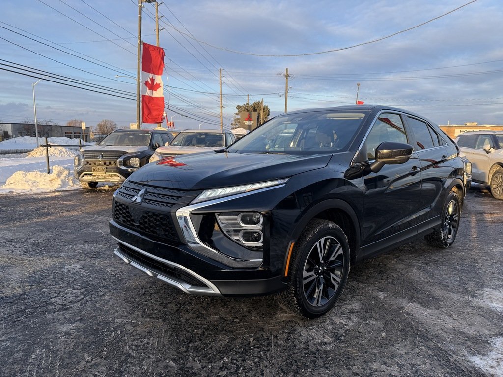 2024 Mitsubishi Eclipse Cross SE   S-AWC   CPO   RATES AS LOW AS 0.90% in Oakville, Ontario - 4 - w1024h768px