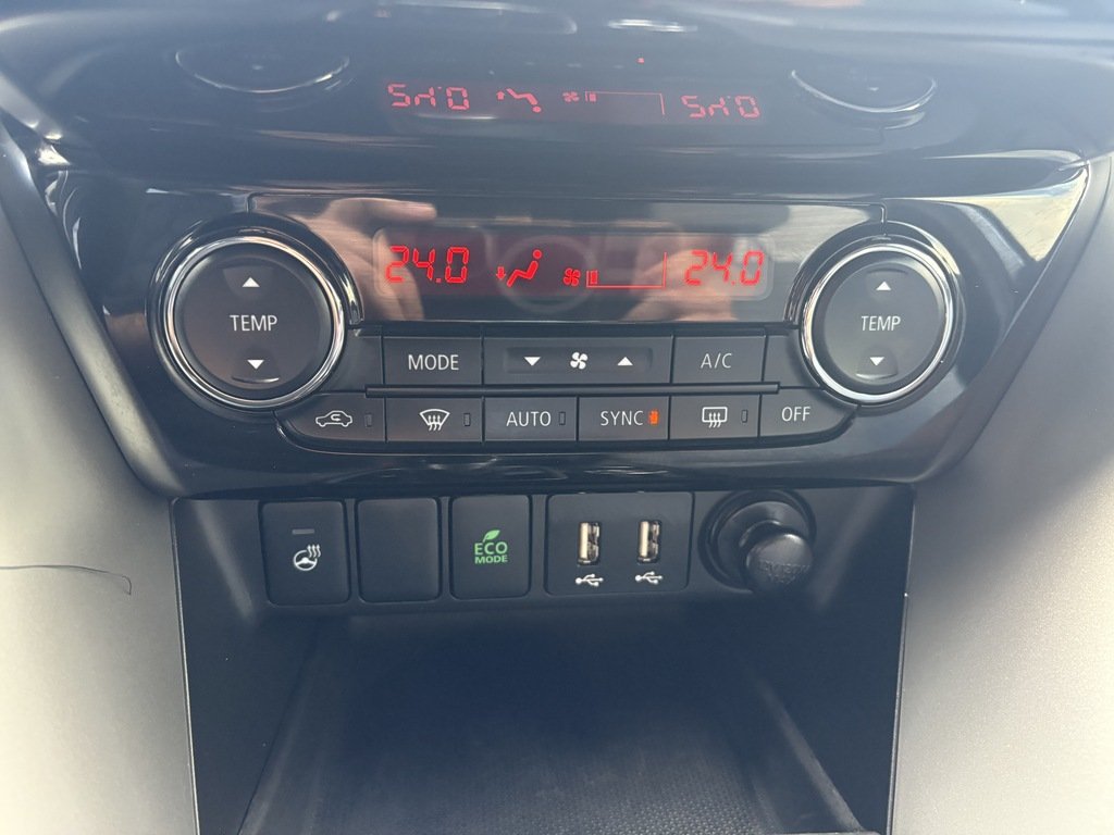 2025 Mitsubishi Eclipse Cross SE   CPO   S-AWC   CARPLAY   RATES AS LOW AS 0.9% in Oakville, Ontario - 17 - w1024h768px