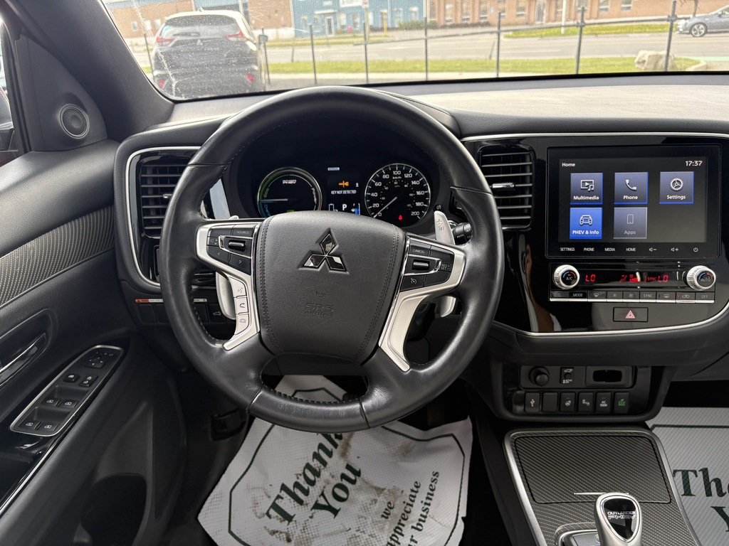 2020 Mitsubishi OUTLANDER PHEV SEL   S-AWC   CPO   RATES LOW AS 0.9%   ROOF in Oakville, Ontario - 15 - w1024h768px