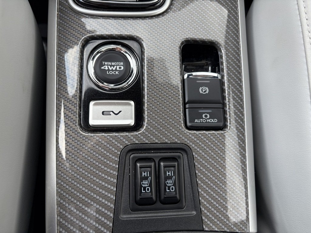 2020 Mitsubishi OUTLANDER PHEV SEL   S-AWC   CPO   RATES LOW AS 0.9%   ROOF in Oakville, Ontario - 20 - w1024h768px