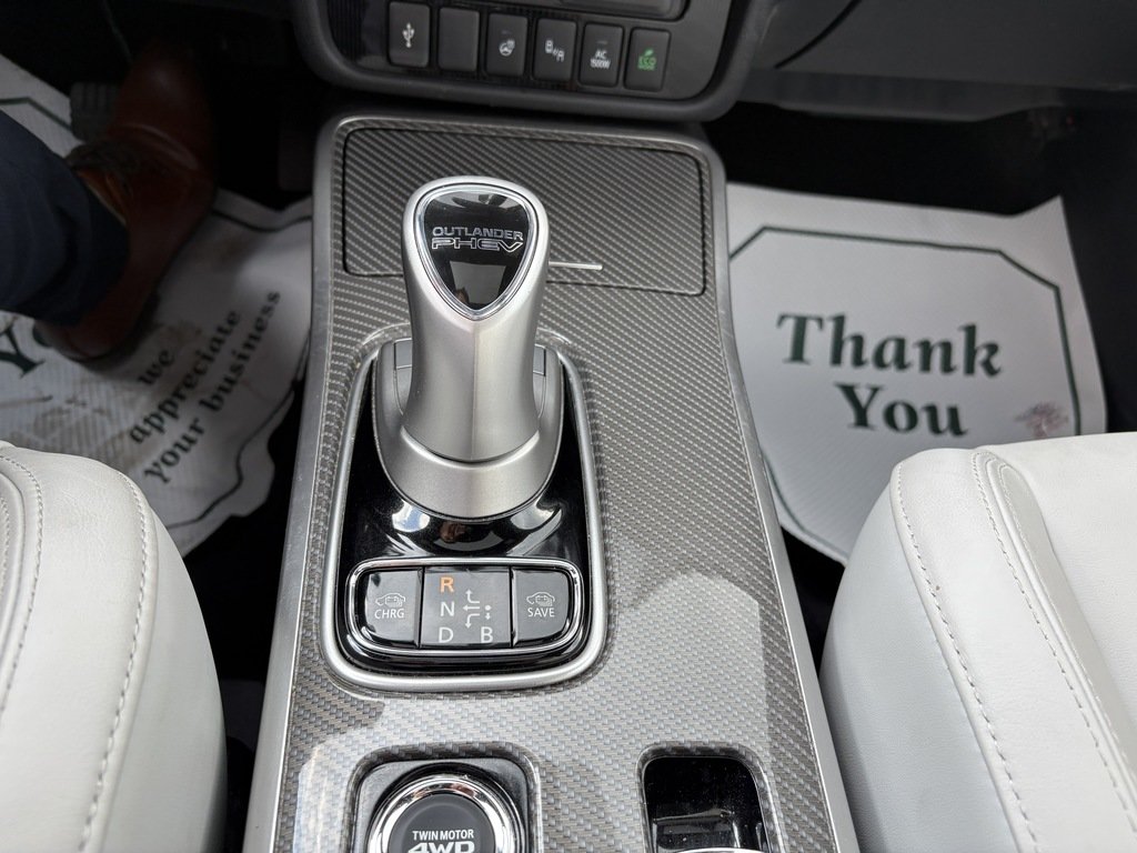 2020 Mitsubishi OUTLANDER PHEV SEL   S-AWC   CPO   RATES LOW AS 0.9%   ROOF in Oakville, Ontario - 19 - w1024h768px