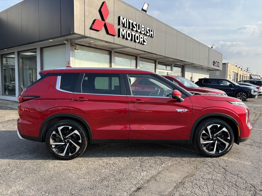 2023 Mitsubishi OUTLANDER PHEV SEL   S-AWC   CPO   PHEV   RATES AS LOW AS 0.9% in Oakville, Ontario - 9 - w1024h768px
