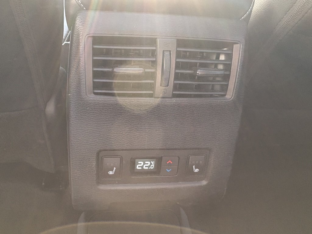 2023 Mitsubishi OUTLANDER PHEV SEL   S-AWC   CPO   PHEV   RATES AS LOW AS 0.9% in Oakville, Ontario - 21 - w1024h768px