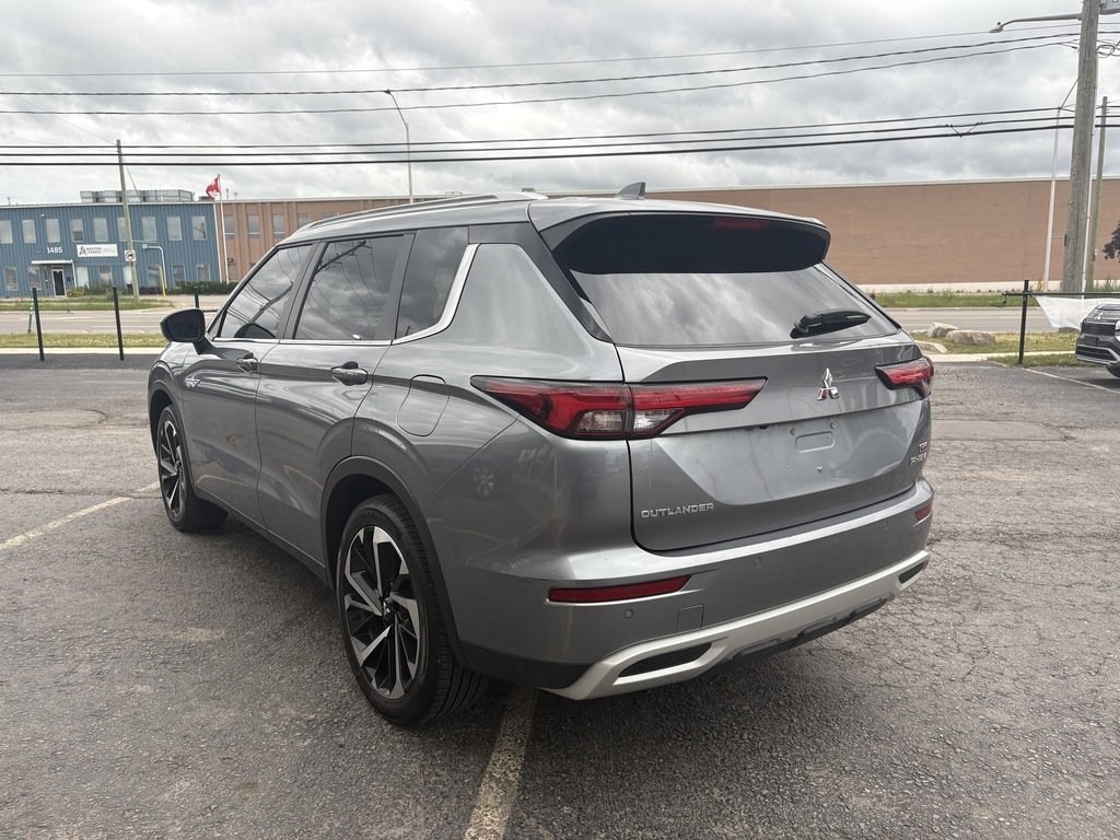 2023 Mitsubishi OUTLANDER PHEV SEL   S-AWC   7 PASS   360 CAM   NAV   BLIND SPOT in Oakville, Ontario - 6 - w1024h768px