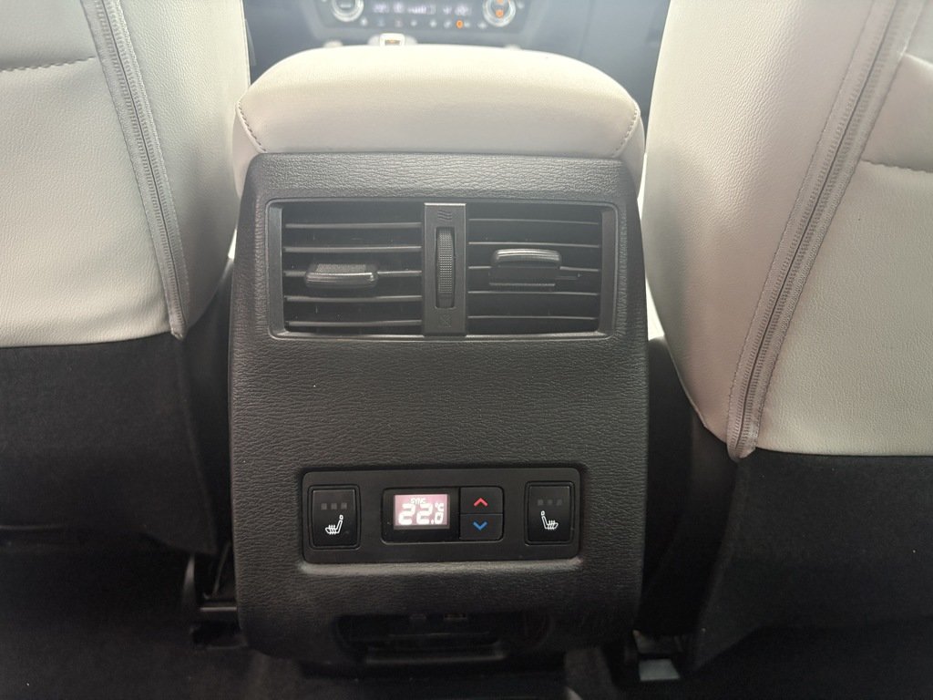 2023 Mitsubishi OUTLANDER PHEV SEL   S-AWC   7 PASS   360 CAM   NAV   BLIND SPOT in Oakville, Ontario - 22 - w1024h768px