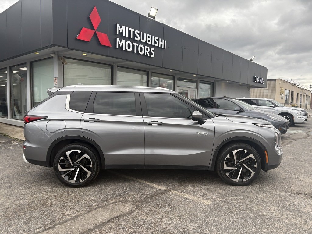 2023 Mitsubishi OUTLANDER PHEV SEL   S-AWC   7 PASS   360 CAM   NAV   BLIND SPOT in Oakville, Ontario - 9 - w1024h768px