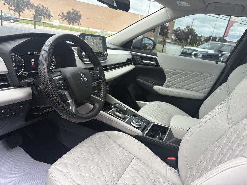 2023 Mitsubishi OUTLANDER PHEV SEL   S-AWC   7 PASS   360 CAM   NAV   BLIND SPOT in Oakville, Ontario - 13 - w1024h768px