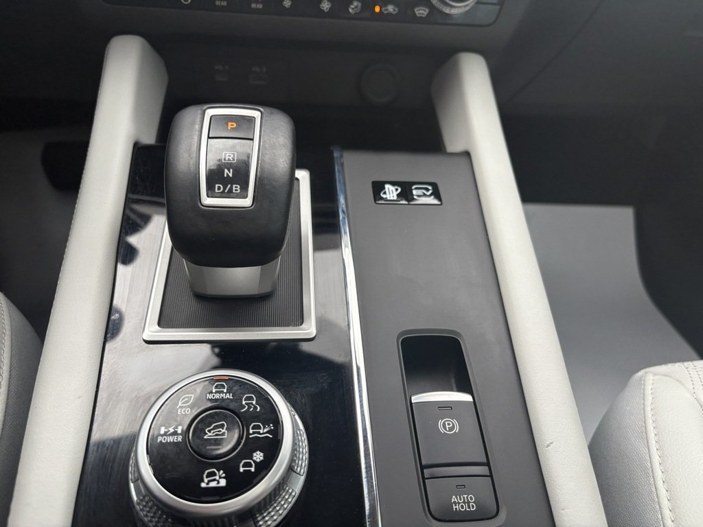2023 Mitsubishi OUTLANDER PHEV SEL   S-AWC   7 PASS   360 CAM   NAV   BLIND SPOT in Oakville, Ontario - 19 - w1024h768px