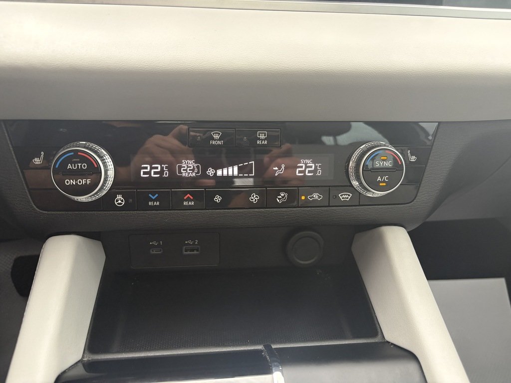 2023 Mitsubishi OUTLANDER PHEV SEL   S-AWC   7 PASS   360 CAM   NAV   BLIND SPOT in Oakville, Ontario - 18 - w1024h768px
