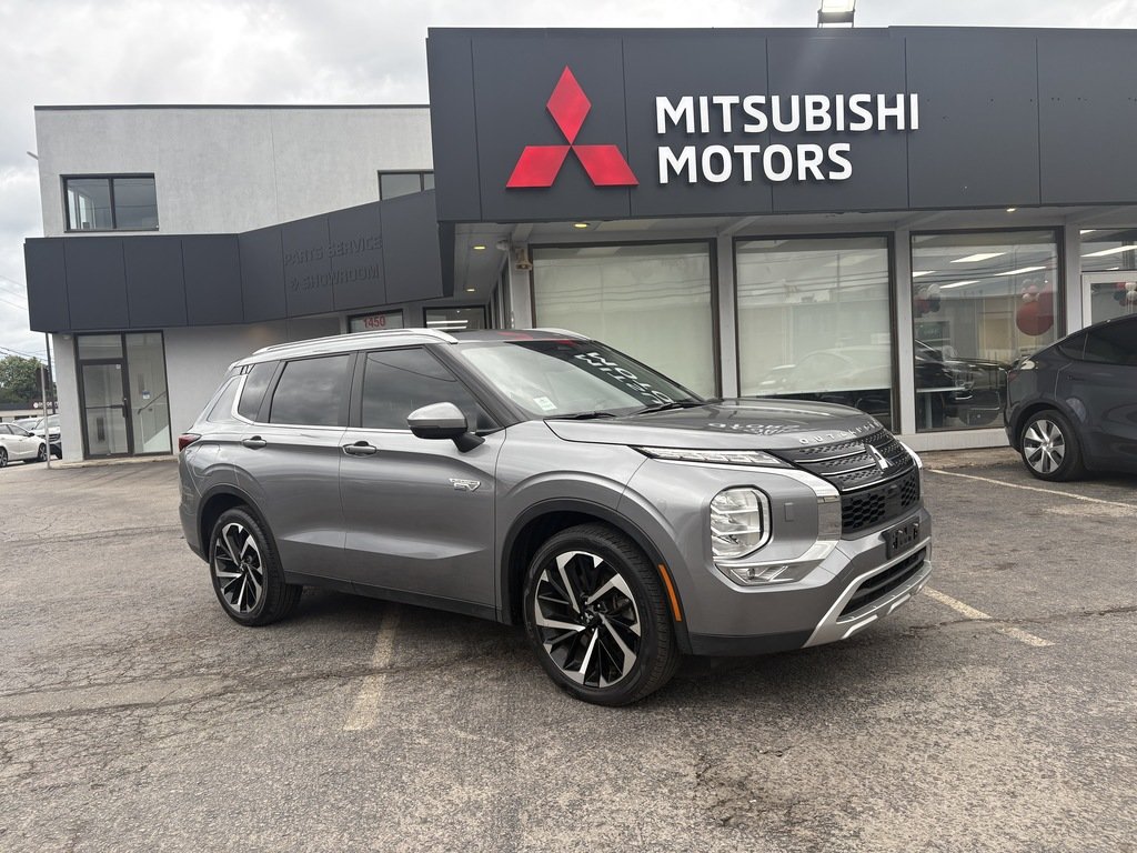 2023 Mitsubishi OUTLANDER PHEV SEL   S-AWC   7 PASS   360 CAM   NAV   BLIND SPOT in Oakville, Ontario - 2 - w1024h768px