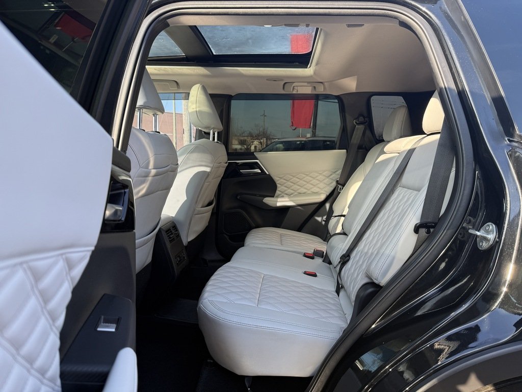 2023 Mitsubishi Outlander PHEV SEL   S-AWC   CPO   7 PASS   360 CAM   PANO   NAV in Oakville, Ontario - 19 - w1024h768px