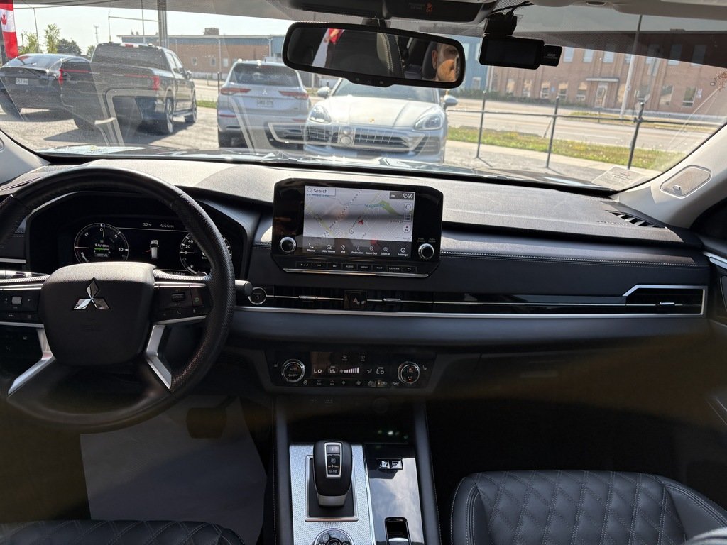 2024 Mitsubishi OUTLANDER PHEV CPO   GT   S-AWC   PHEV   7 PASS   LTHR   BOSE in Oakville, Ontario - 22 - w1024h768px