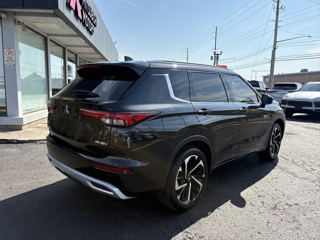 2024 Mitsubishi OUTLANDER PHEV CPO   GT   S-AWC   PHEV   7 PASS   LTHR   BOSE in Oakville, Ontario - 8 - w1024h768px