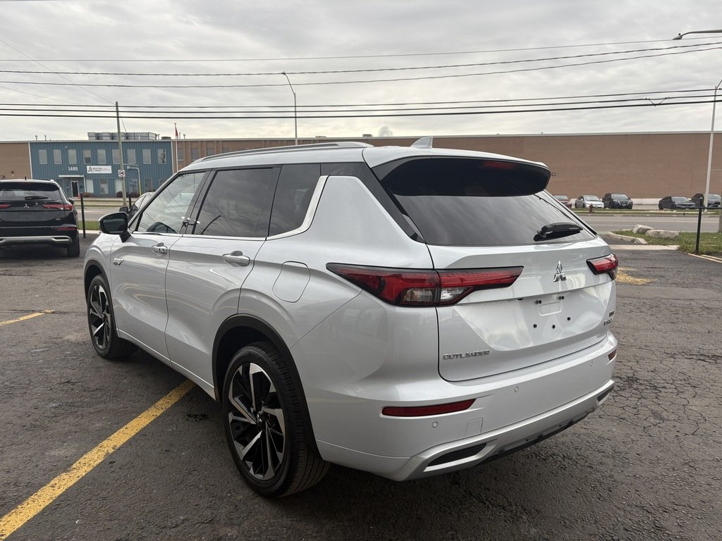 2024 Mitsubishi Outlander PHEV GT -P   PHEV   CPO   7 PASS   BOSE   HUD   NAV in Oakville, Ontario - 6 - w1024h768px