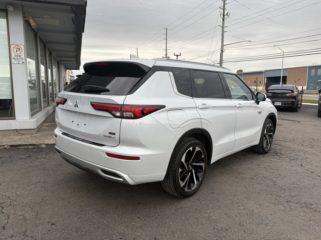 2024 Mitsubishi Outlander PHEV GT   S-AWC   CPO   7 PASS   HUD   BOSE   360 CAM in Oakville, Ontario - 8 - w1024h768px