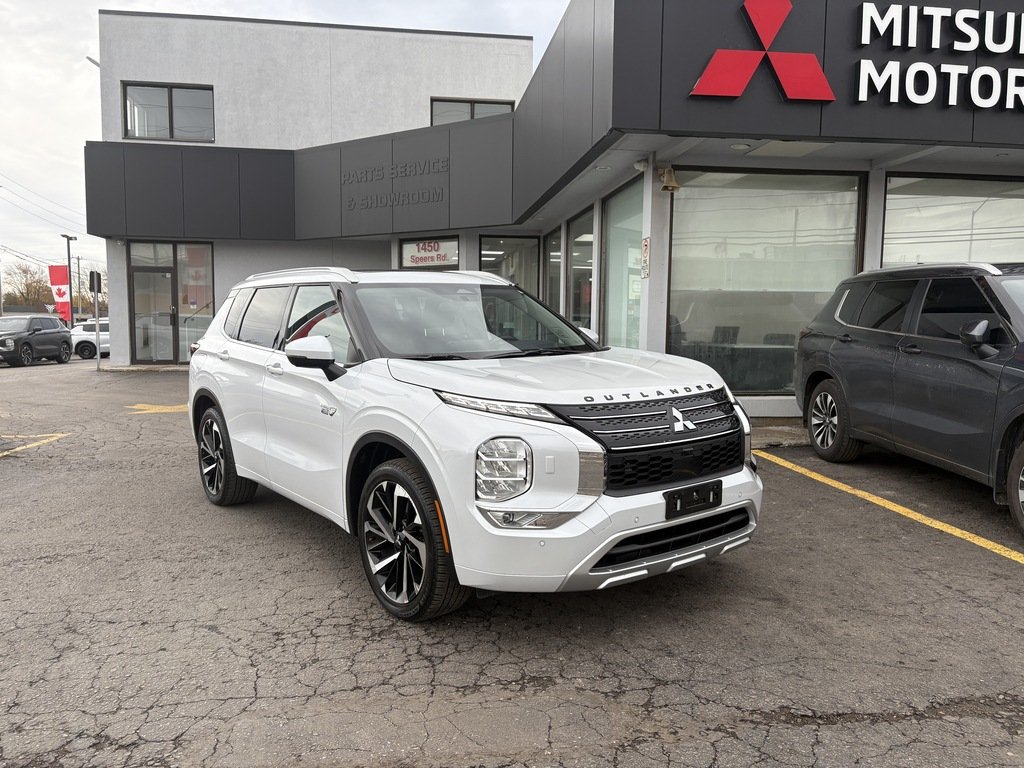 2024 Mitsubishi Outlander PHEV GT   S-AWC   CPO   7 PASS   HUD   BOSE   360 CAM in Oakville, Ontario - 2 - w1024h768px