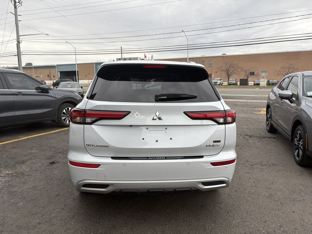 2024 Mitsubishi Outlander PHEV GT   S-AWC   CPO   7 PASS   HUD   BOSE   360 CAM in Oakville, Ontario - 7 - w1024h768px