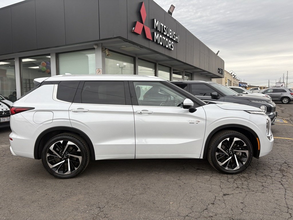 2024 Mitsubishi Outlander PHEV GT   S-AWC   CPO   7 PASS   HUD   BOSE   360 CAM in Oakville, Ontario - 9 - w1024h768px