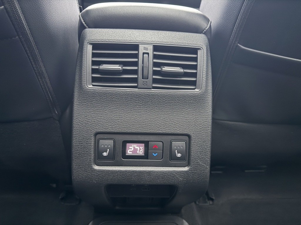 2024 Mitsubishi Outlander PHEV GT S-AWC in Oakville, Ontario - 20 - w1024h768px